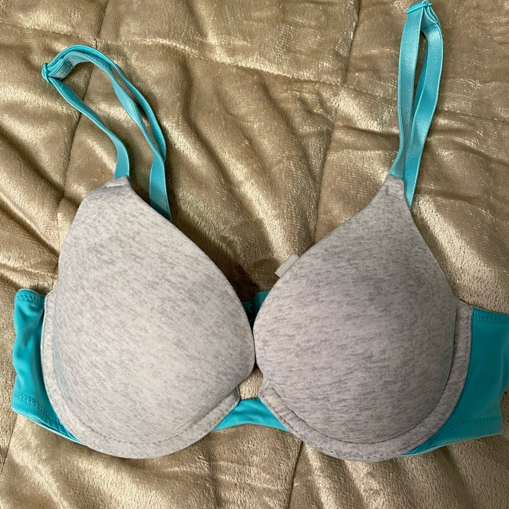 Victoria’s Secret PINK Bra